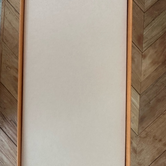 A used storage box for Louis Vuitton small bag. It is in perfect condition. - Picture 2 of 7